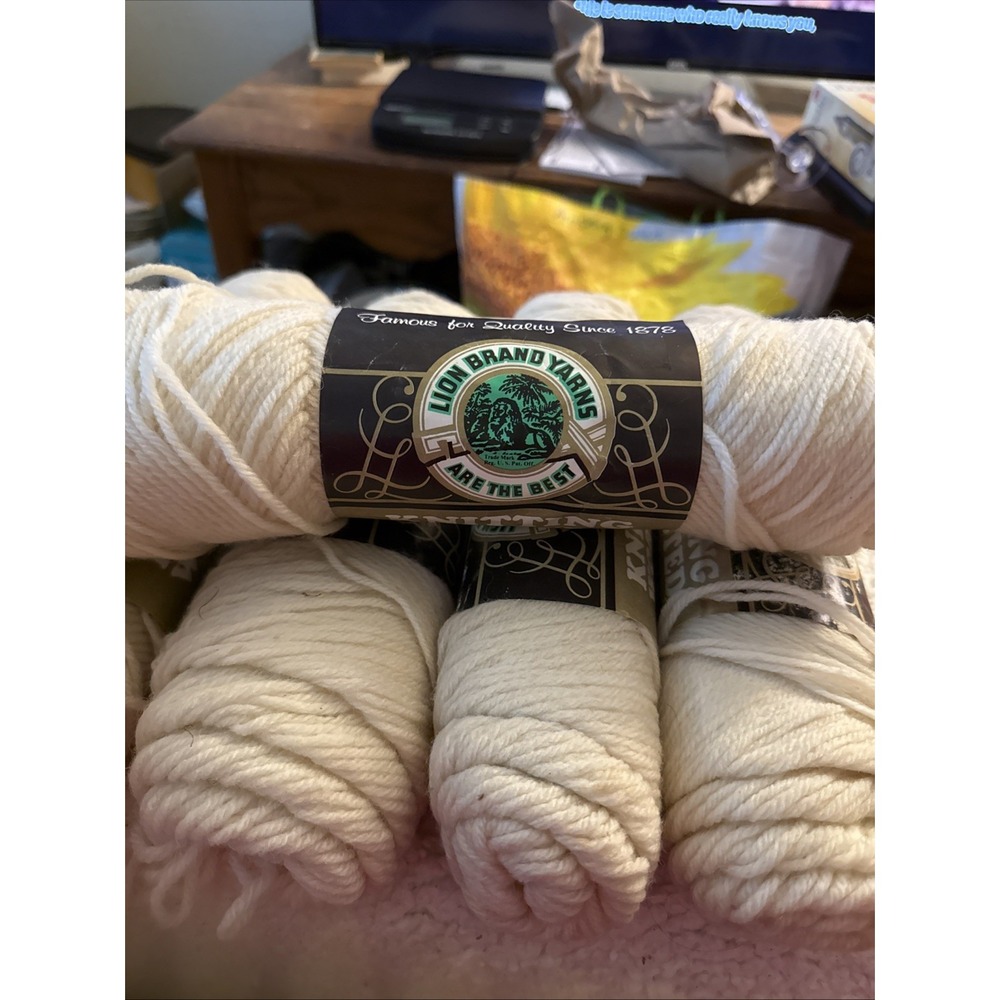 Lion Brand VTG Wool Yarn Eggshell W711 Lot of 5 Skeins 100% Virgin Wool 4ply NOS